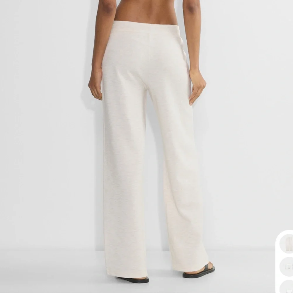 Aritzia New Wafflex Pant - Picture 5 of 8